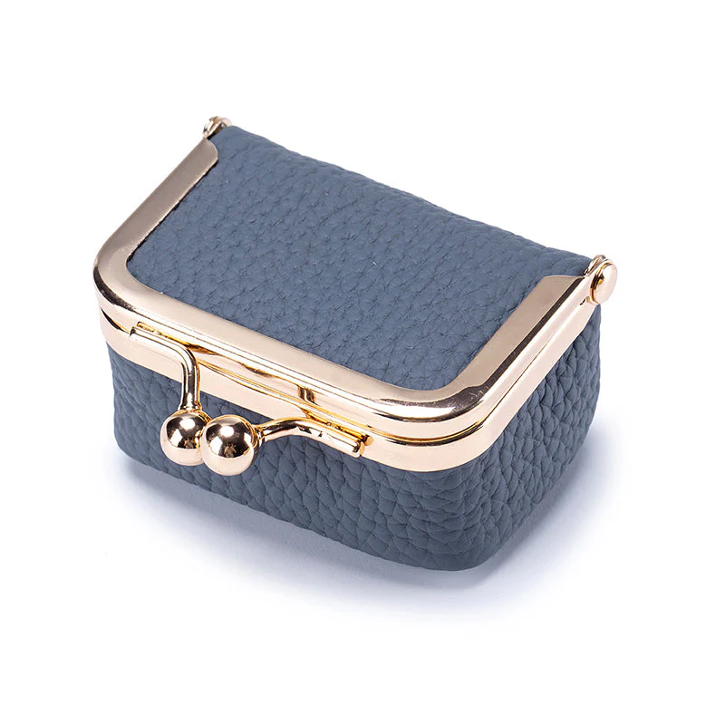 Elegant Jewelry Case for Safe and Radiant Storage Anywhere - Image 14