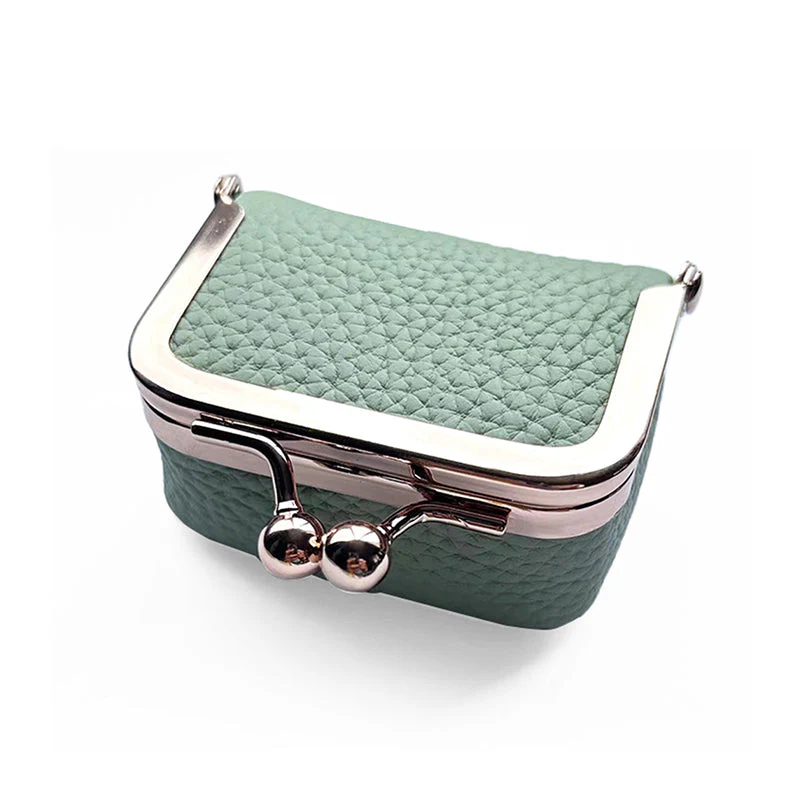 Elegant Jewelry Case for Safe and Radiant Storage Anywhere - Image 19