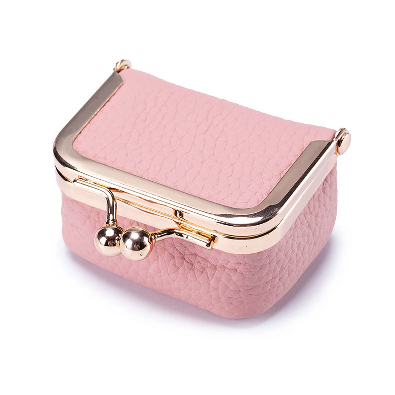 Elegant Jewelry Case for Safe and Radiant Storage Anywhere - Image 20