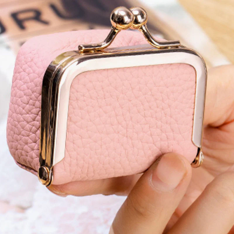 Elegant Jewelry Case for Safe and Radiant Storage Anywhere - Image 6