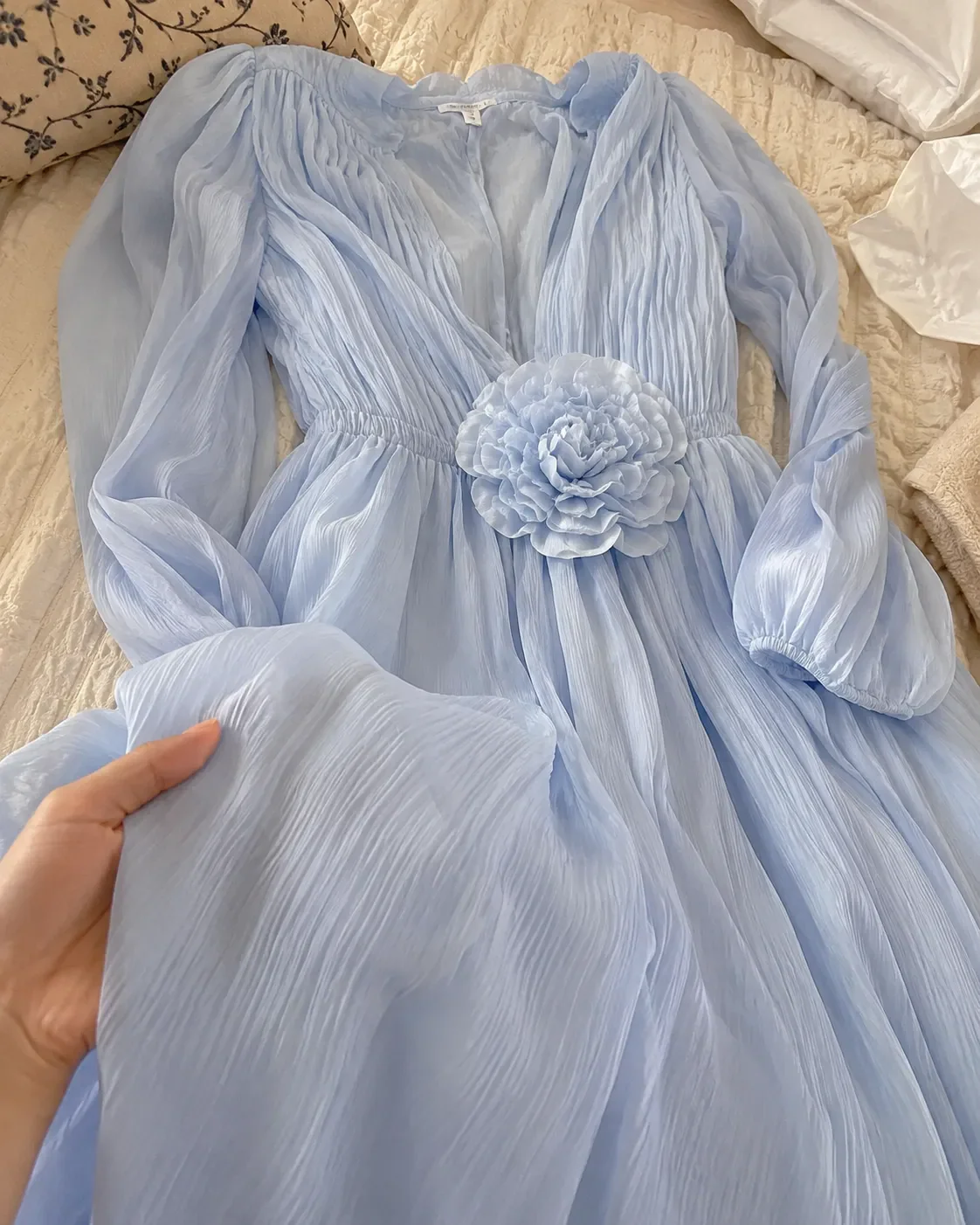 Elegant Linen-Blend Maxi Dress with Floral Waist Detail - Image 9