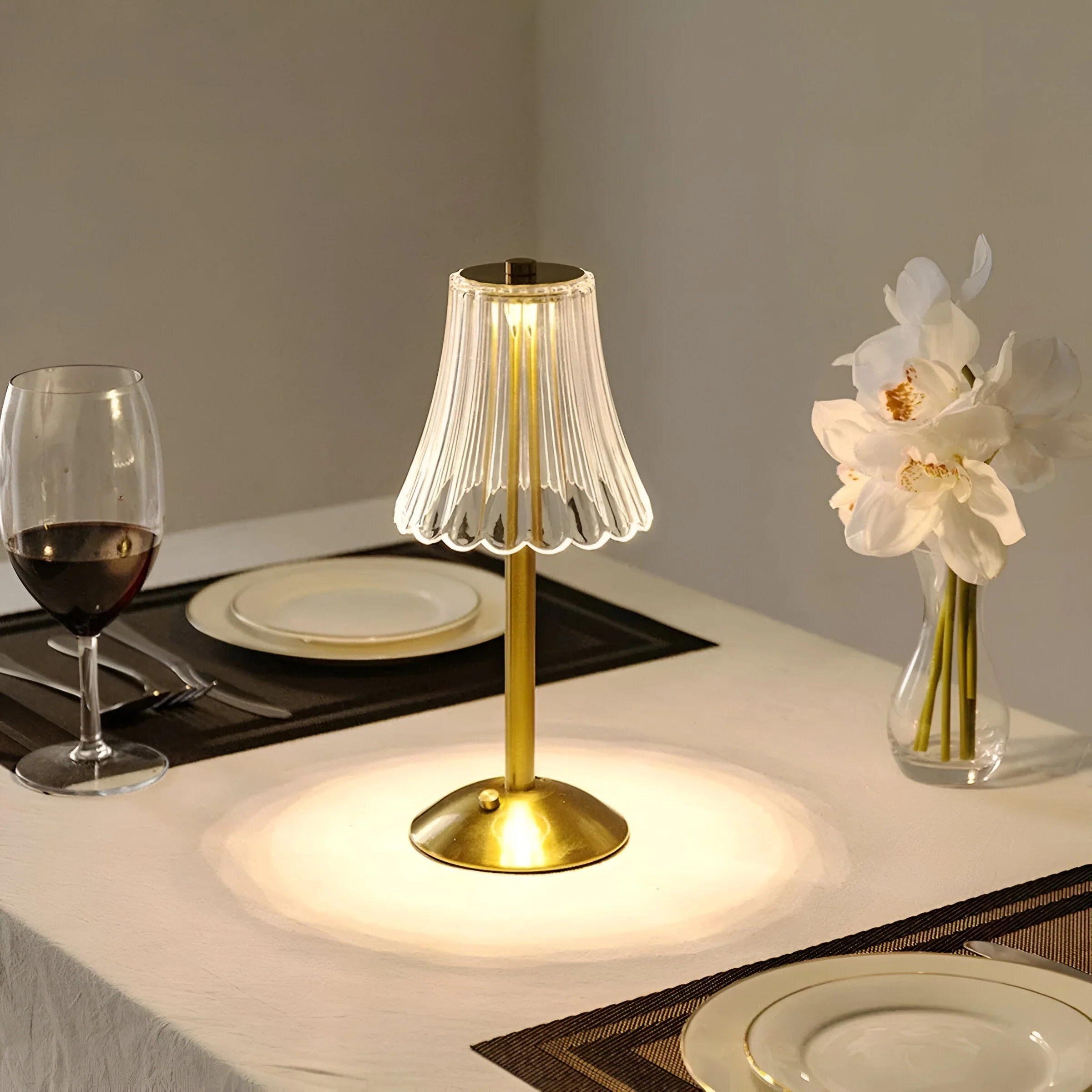 EleGlow - Vintage-Inspired Wireless Table Lamp - Image 3