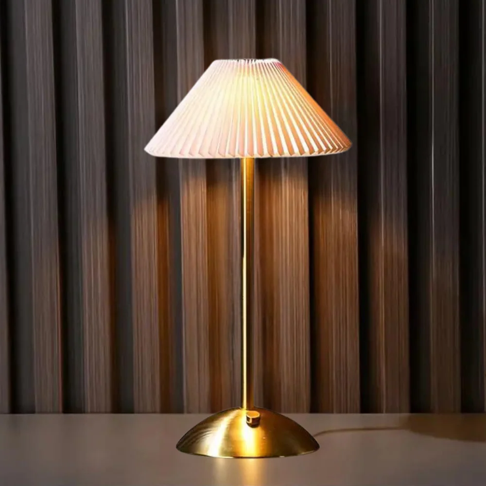 GlowLight | Modern and Wireless Table Lamp - Image 5