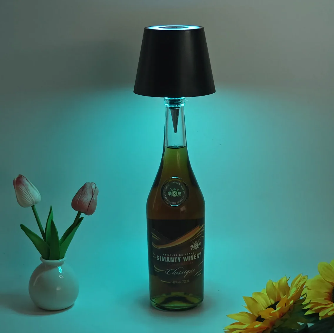 LuxeBottle - Wireless LED Table Lamp in Bottle Design - Dimmable | USB | Living Room | Decoration - Image 6