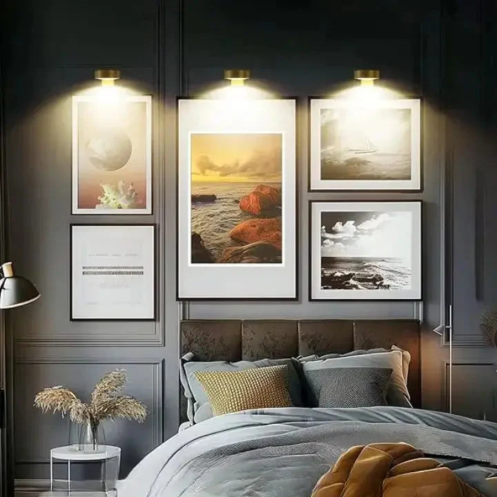 Magnetic LED Light for Stylish Artwork Illumination - Image 3