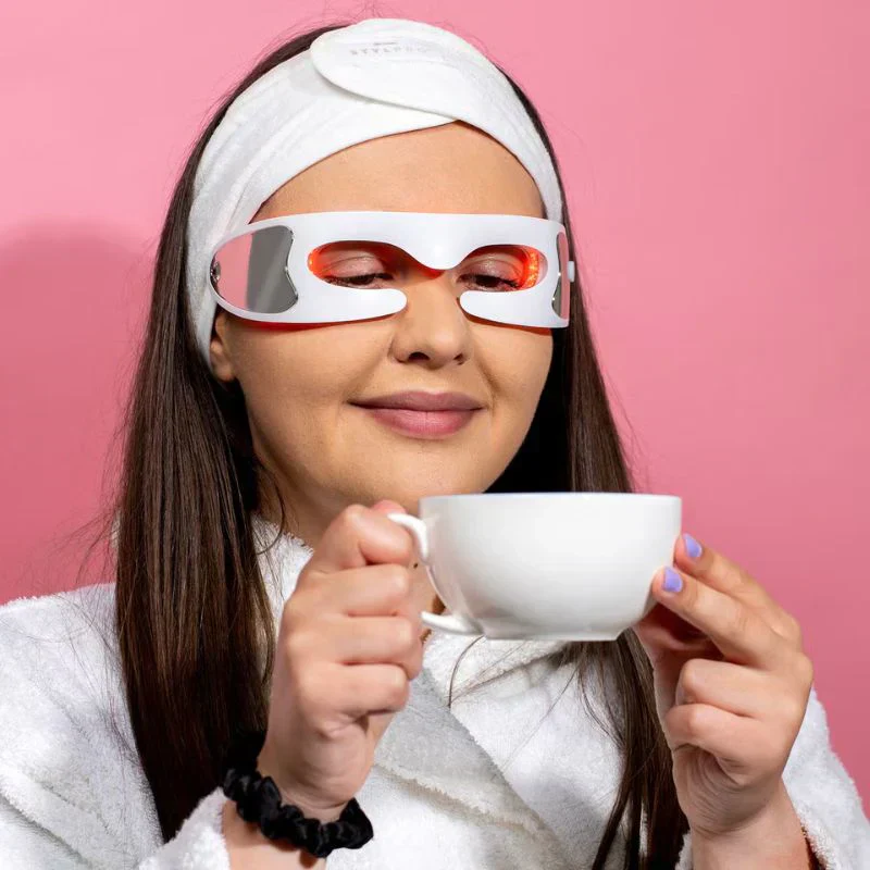 Red Light Therapy Device for Under Eye Treatment at Home - Image 8