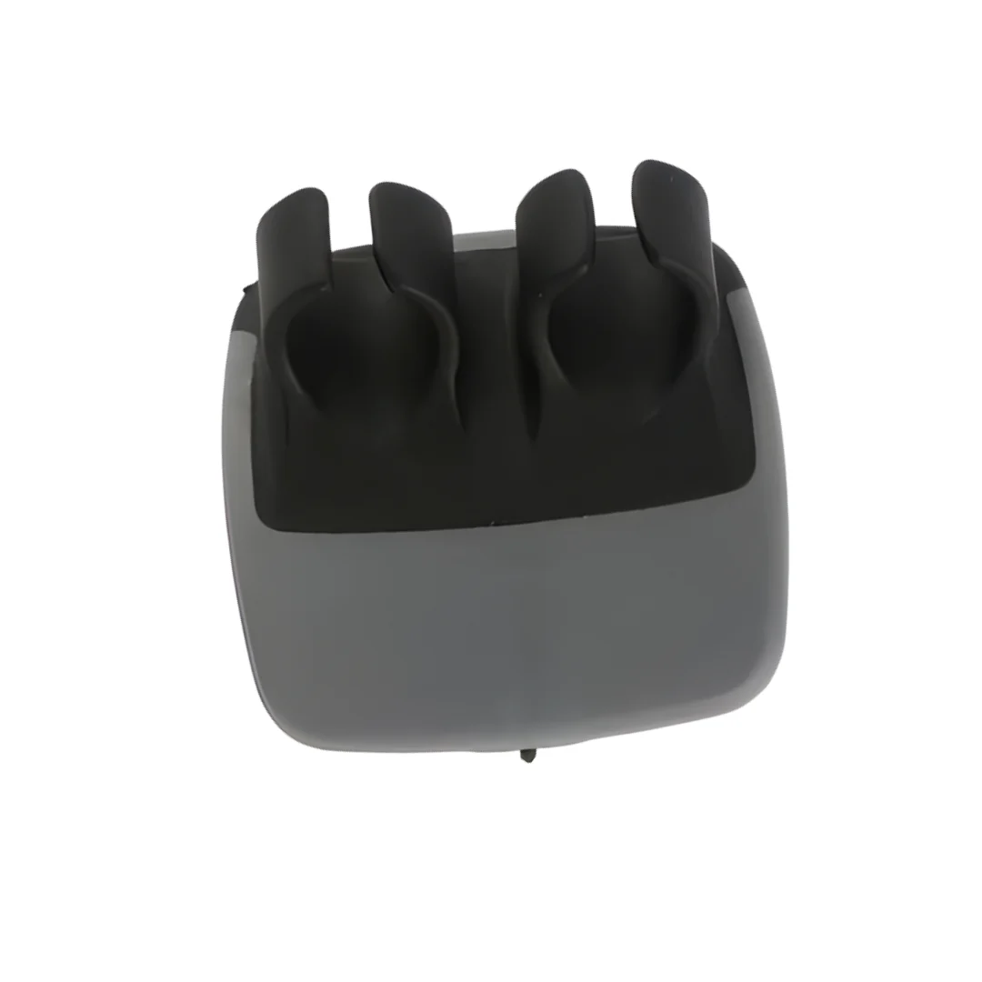 Safe Grip Peeler for Worry-Free Kitchen Moments - Image 13