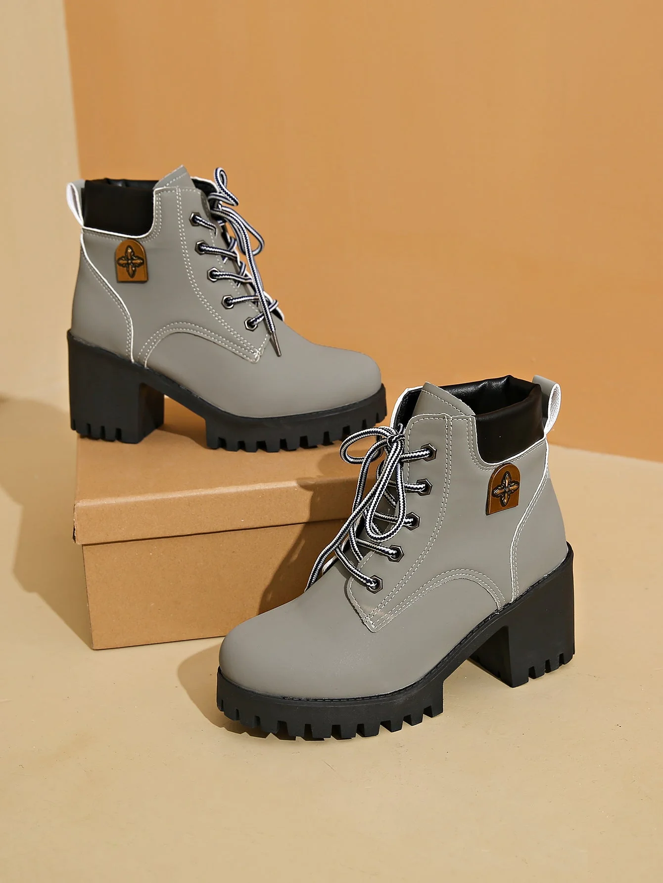Stylish and Comfortable Daily Support for a Bigger You - Image 7