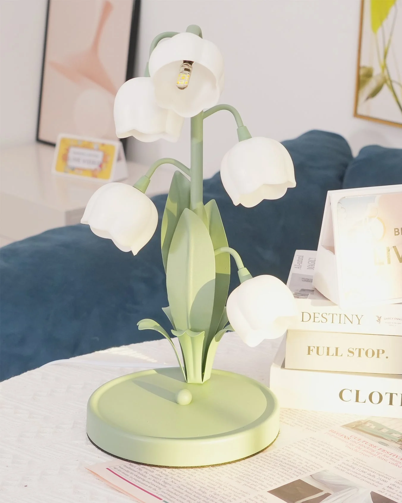 Table lamp with a bell orchid - Image 17