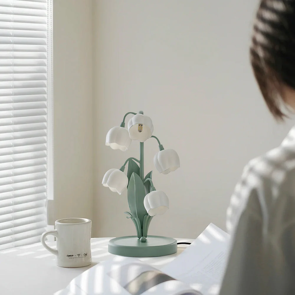 Table lamp with a bell orchid - Image 4