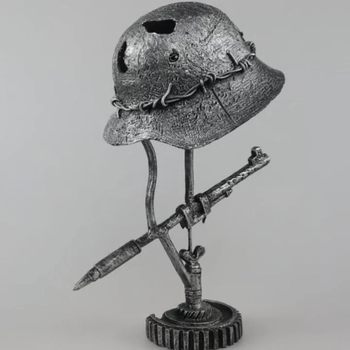 Vintage Helmet Lamp - Illuminate Your Home with Historical Charm - Image 10